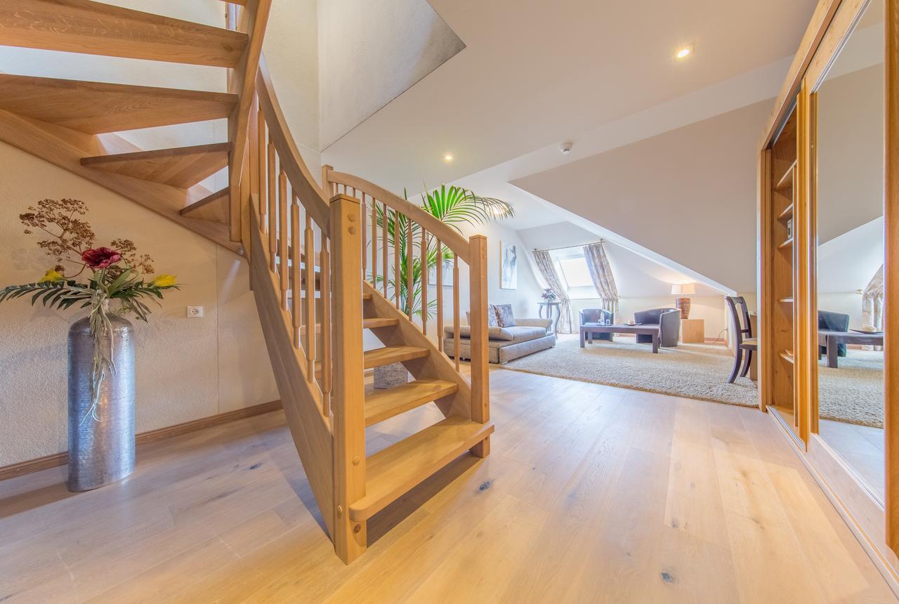 Heuboden Hotel Landhaus Blum Умкирх Екстериор снимка
